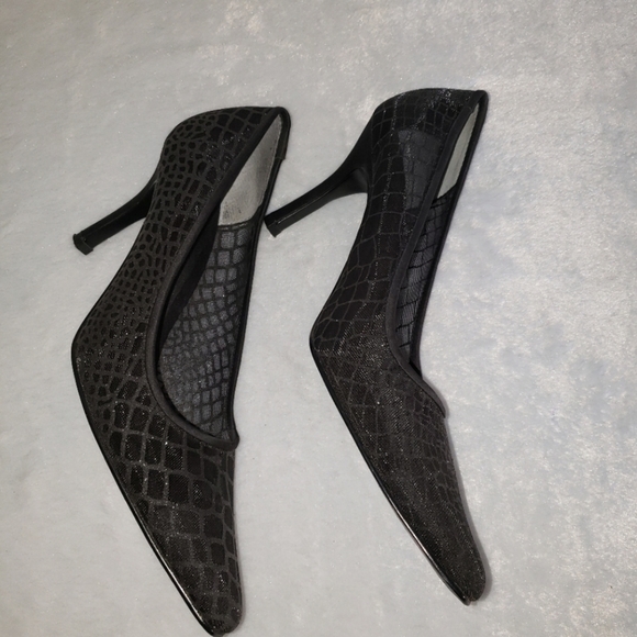 Womens sz 10 black illusion Metaphor stiletto heels with sheer upper material - Picture 9 of 10